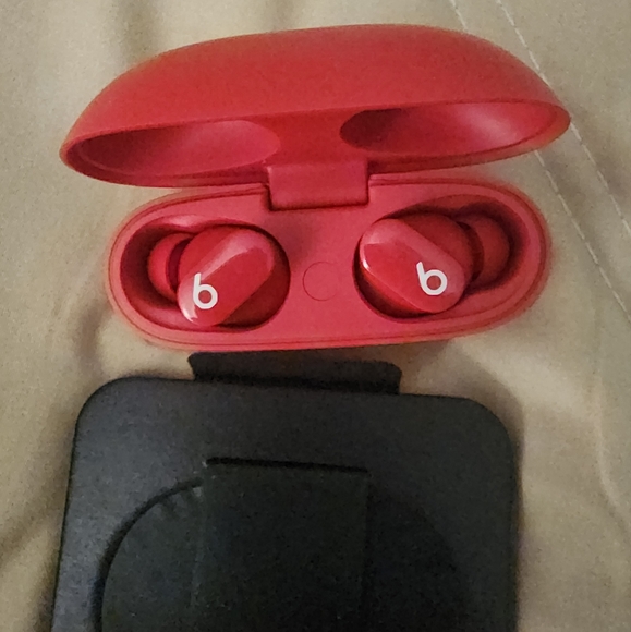 Beats Studio Buds - Picture 9 of 9